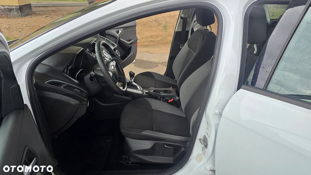 Ford Focus 1.6 TDCi Trend Sport - 34