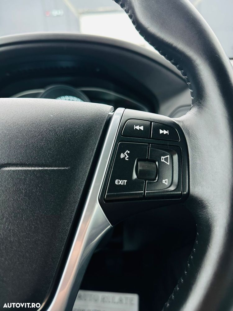 Volvo XC 60 D4 Ocean Race - 26