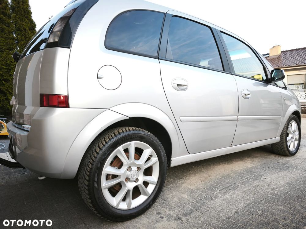 Opel Meriva 1.6 16V Cosmo - 4