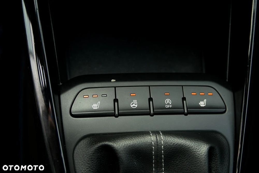 Kia Rio 1.4 L - 30