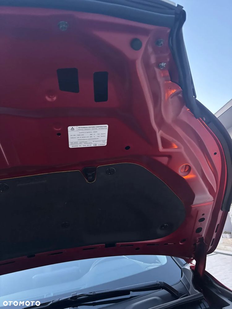 Mitsubishi Outlander - 34