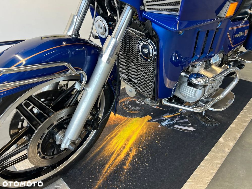 Honda GL - 11