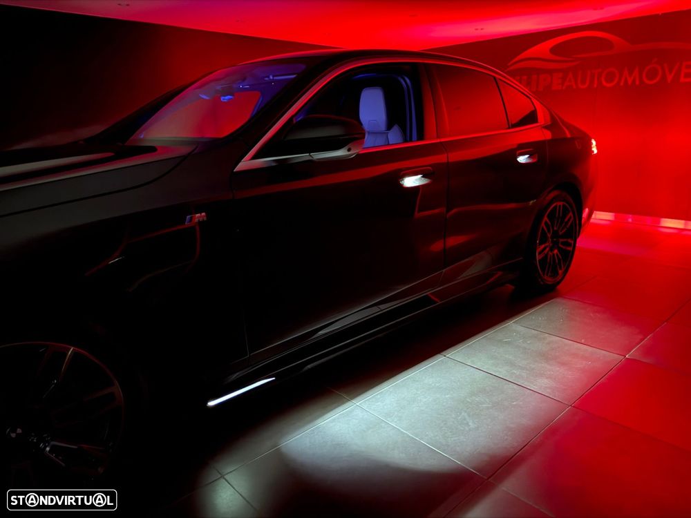 BMW i5 eDrive40 Pack Desportivo M - 51