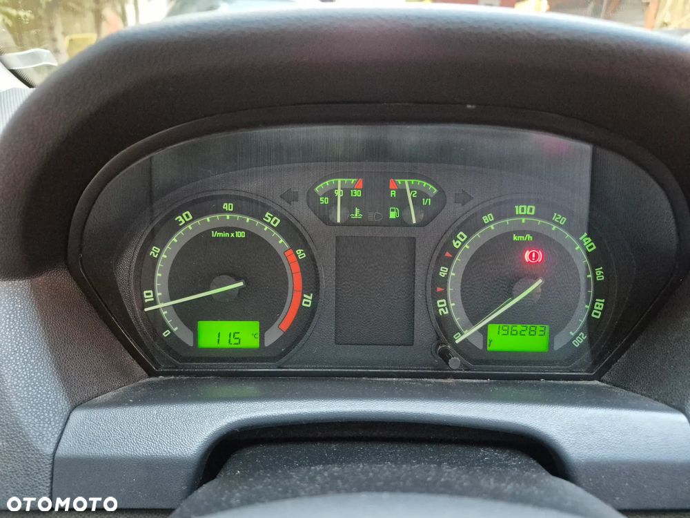 Skoda Fabia 1.4 16V Ambiente - 21