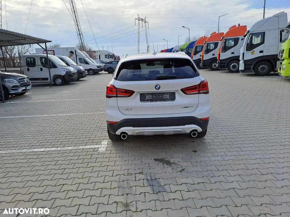 BMW X1 sDrive18d Aut. xLine - 5