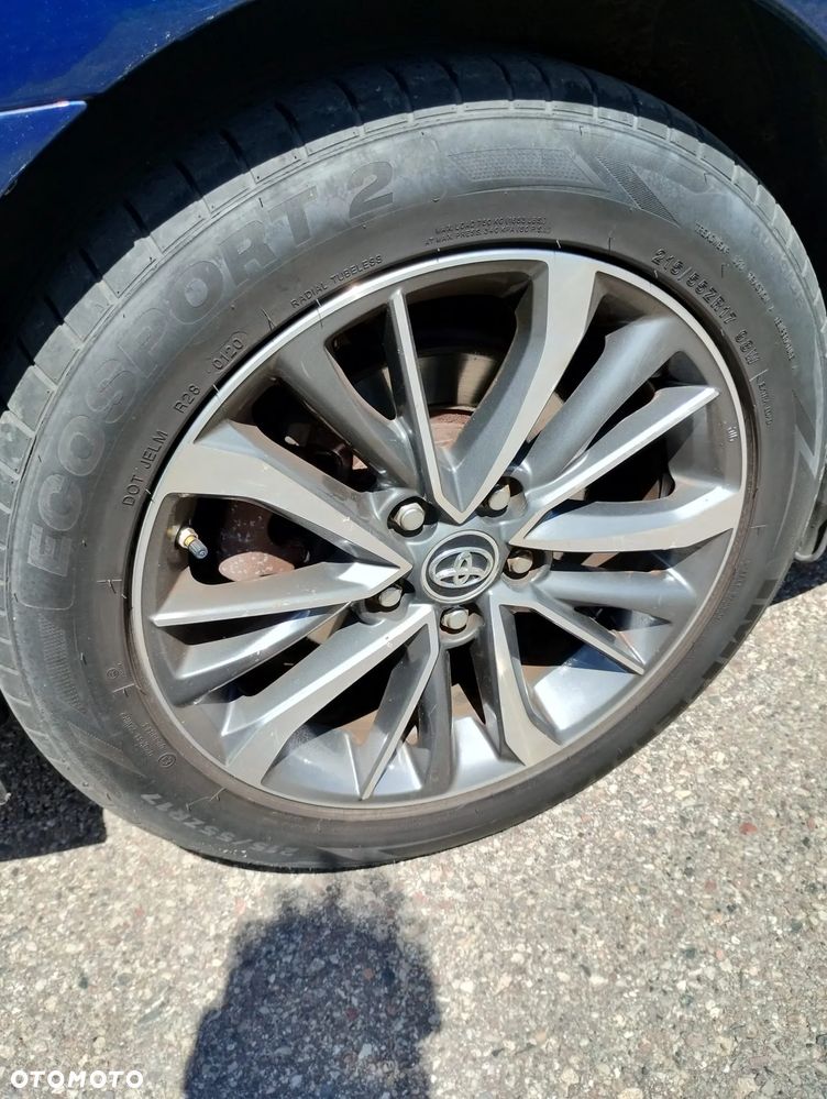 Toyota Avensis 2.0 Premium MS - 11