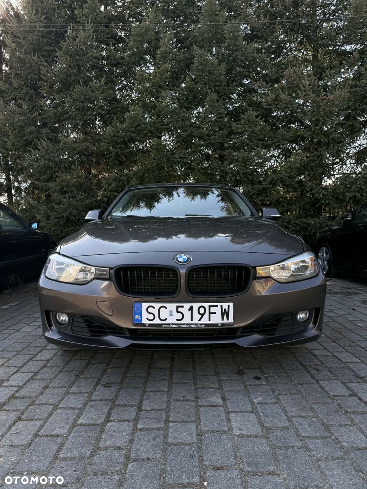 BMW Seria 3 320i xDrive - 1
