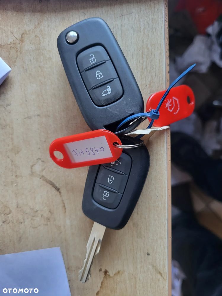 Renault KANGOO 745 km !!! - 18