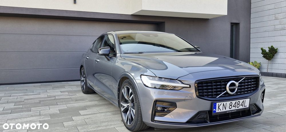 Volvo S60 B4 B R-Design - 4