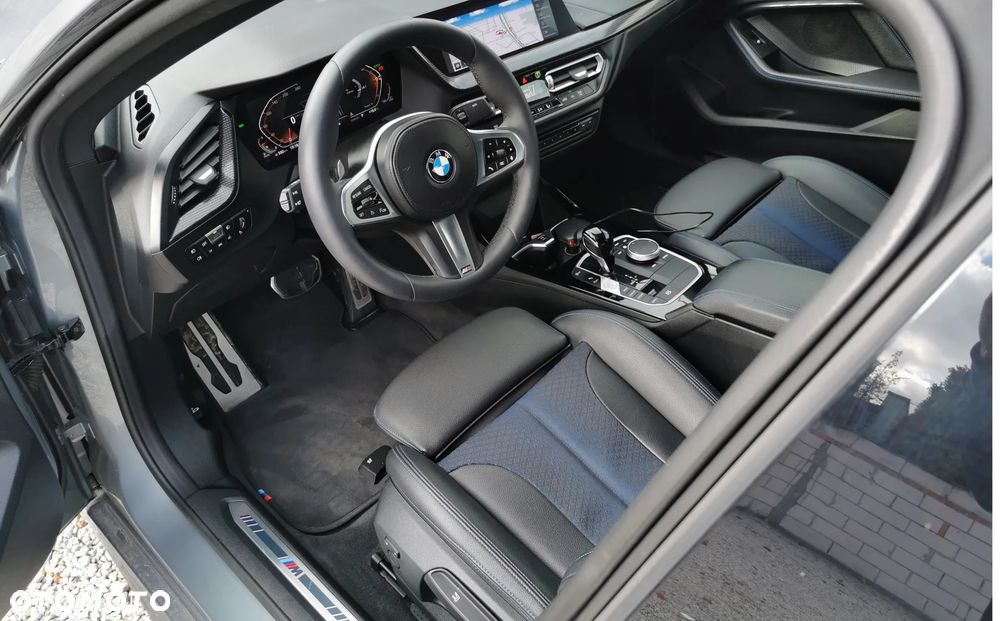 BMW Seria 2 220d M Sport - 10