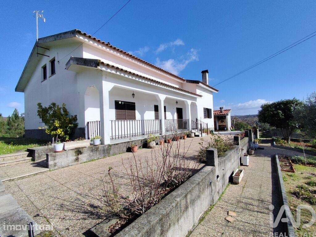 Quinta T4 em Midões de 171,39 m2 - Grande imagem: 2/33