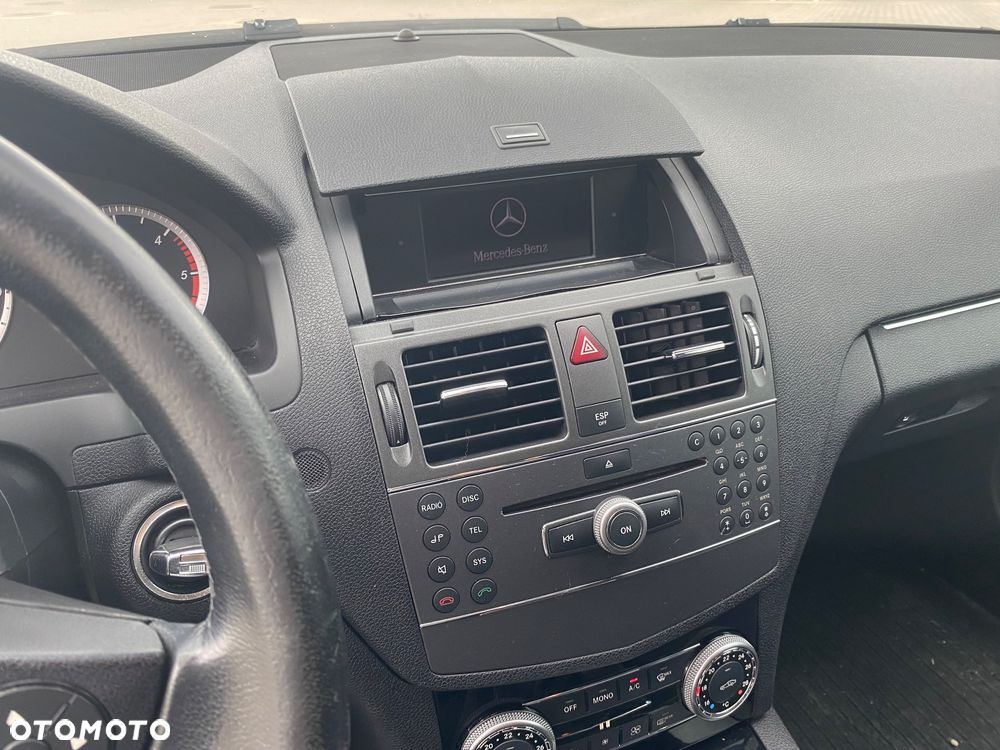 Mercedes-Benz Klasa C 200 CDI BlueEff Classic - 7