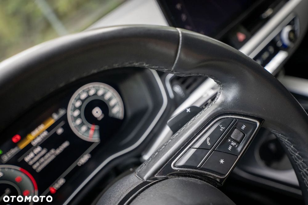 Audi A4 Avant 35 TDI S tronic - 14