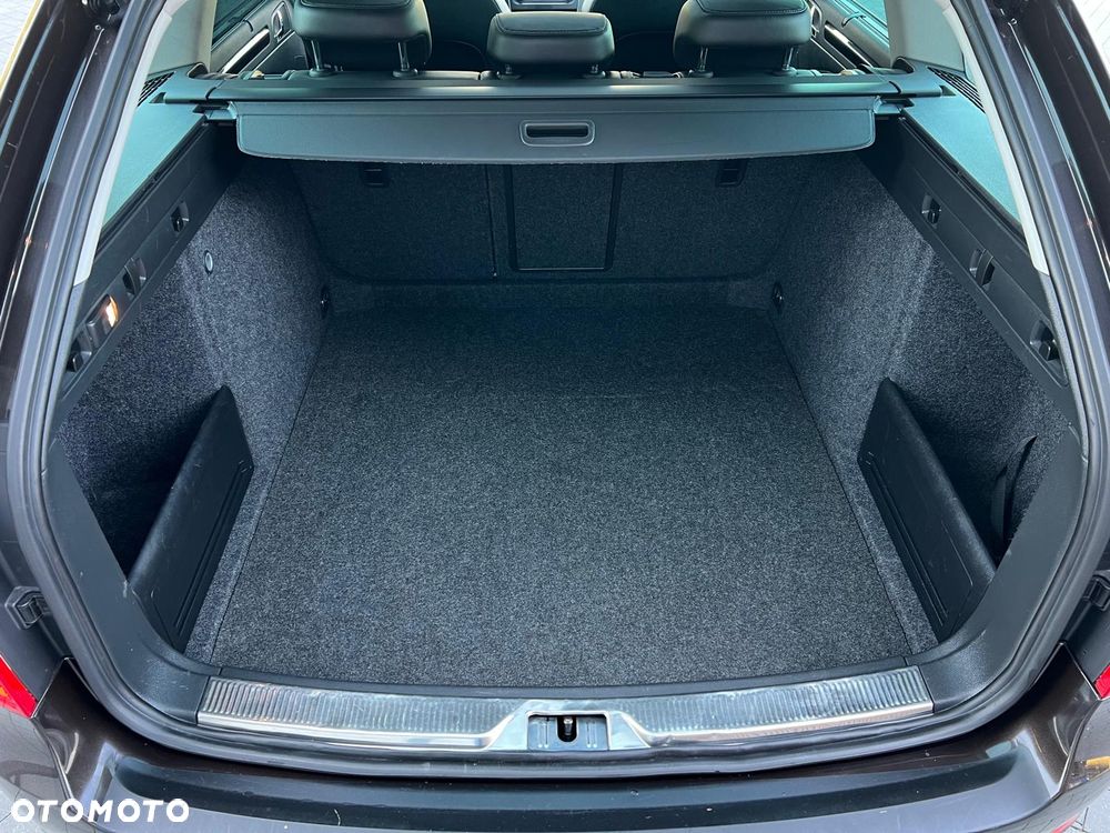 Skoda Superb 2.0 TDI 4x4 Elegance DSG - 26