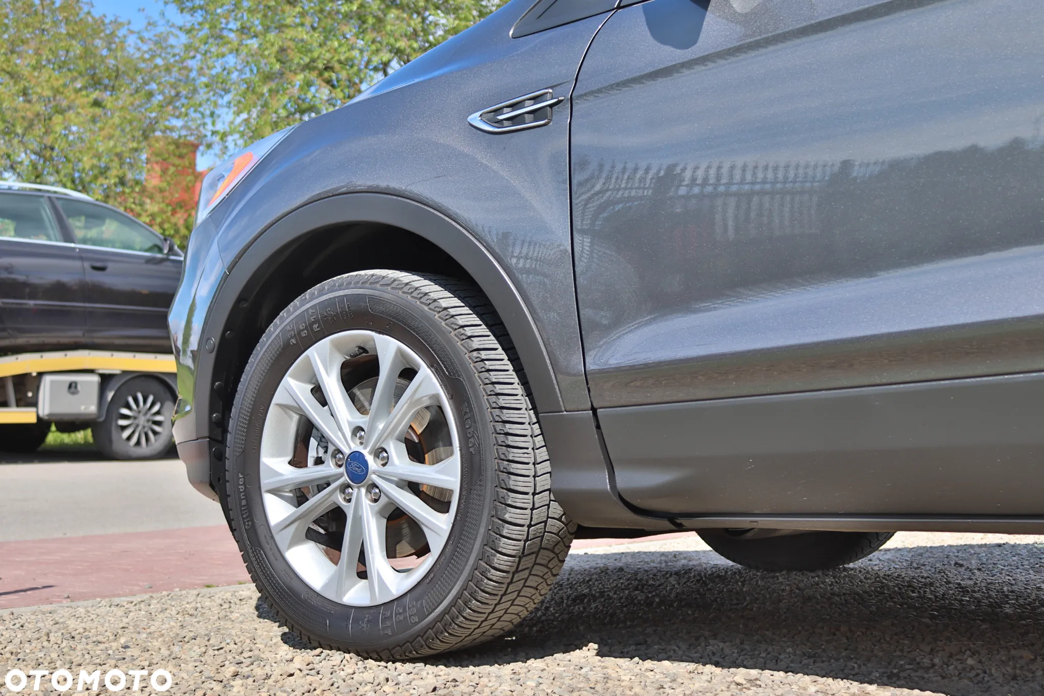 Ford Kuga 2.0 TDCi 2x4 Business Edition - 12