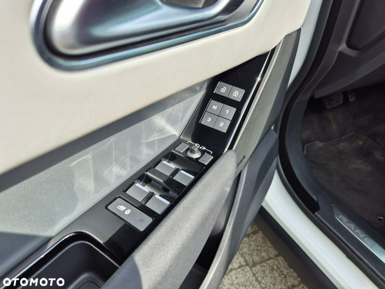 Land Rover Range Rover Velar - 13