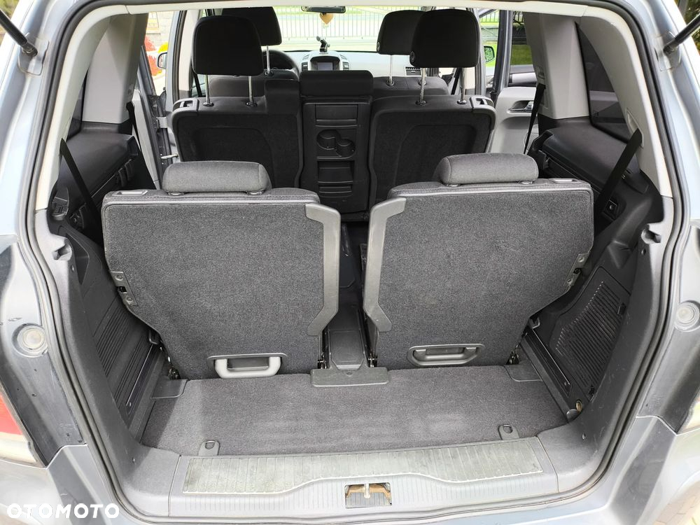 Opel Zafira 1.8 - 12