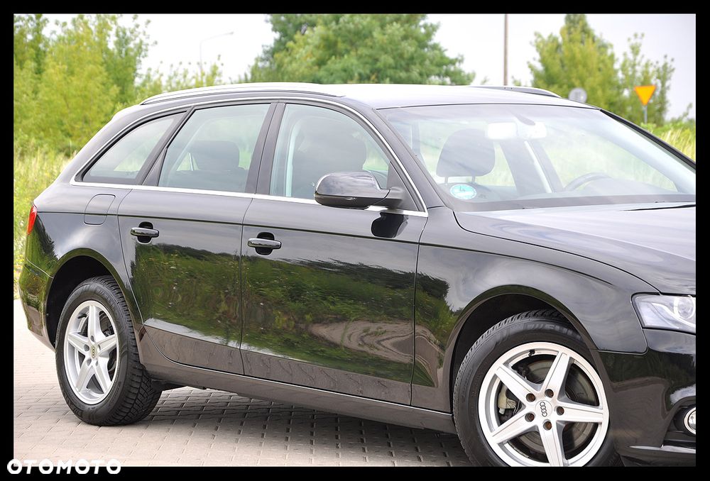 Audi A4 Avant 2.0 TDI DPF Ambiente - 17
