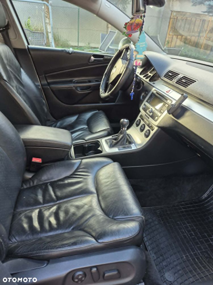 Volkswagen Passat Variant 2.0 TDI DPF Highline - 5