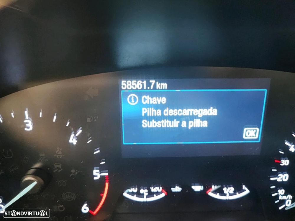 Ford Focus 1.5 TDCi ECOBlue Titanium - 6