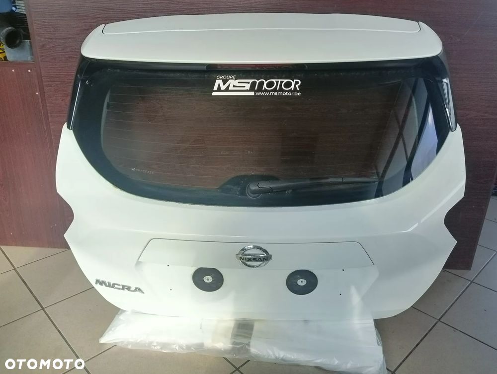 Nissan Micra k14 KLAPA TYŁ - 1