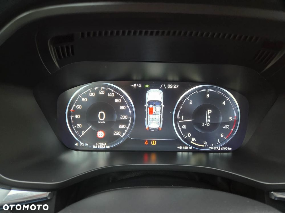 Volvo XC 60 D4 Momentum Pro - 34