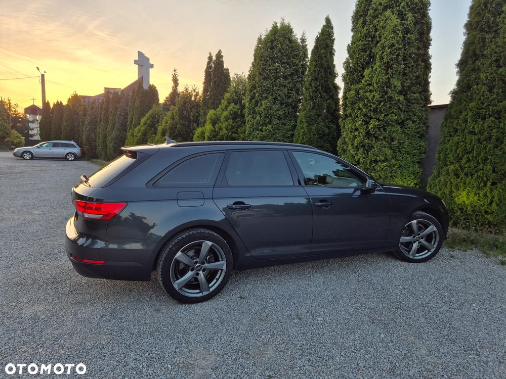 Audi A4 Avant 30 TDI S tronic advanced - 39