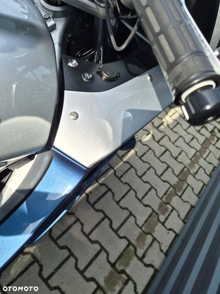 Yamaha FJR - 23