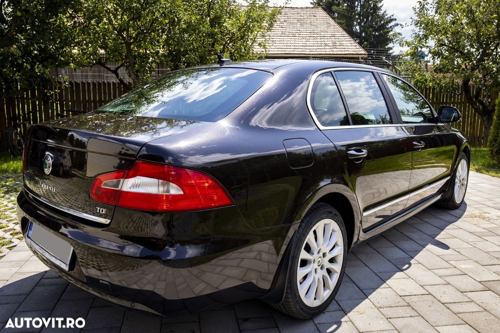 Skoda Superb 2.0 TDI Comfort - 6