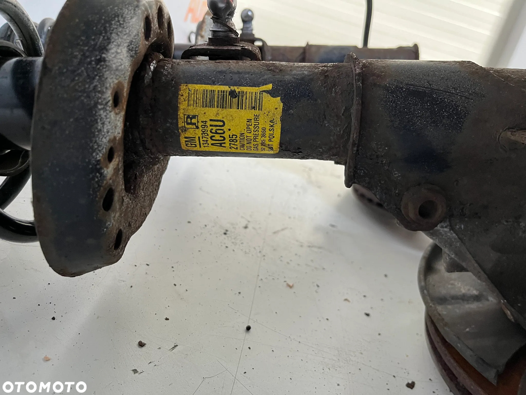 Zwrotnica mcperson Prawa Opel Zafira C 1.6 cdti  13473994 - 6