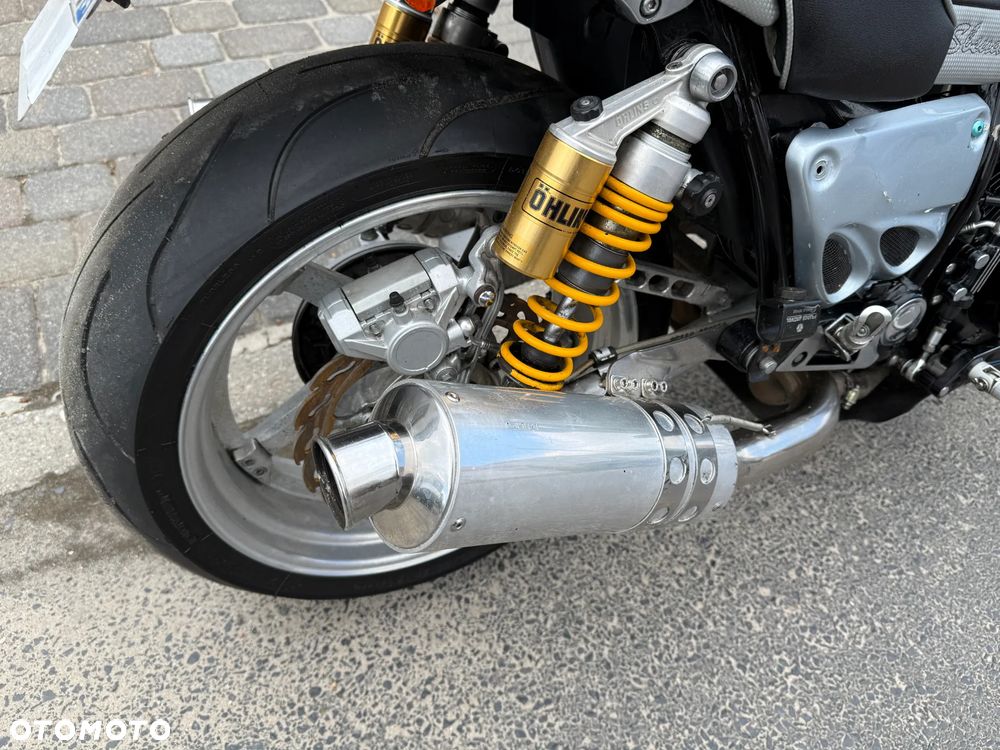 Yamaha V-MAX - 34