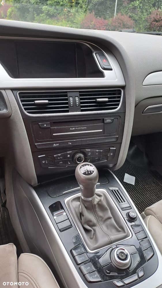 Audi A4 Avant - 4