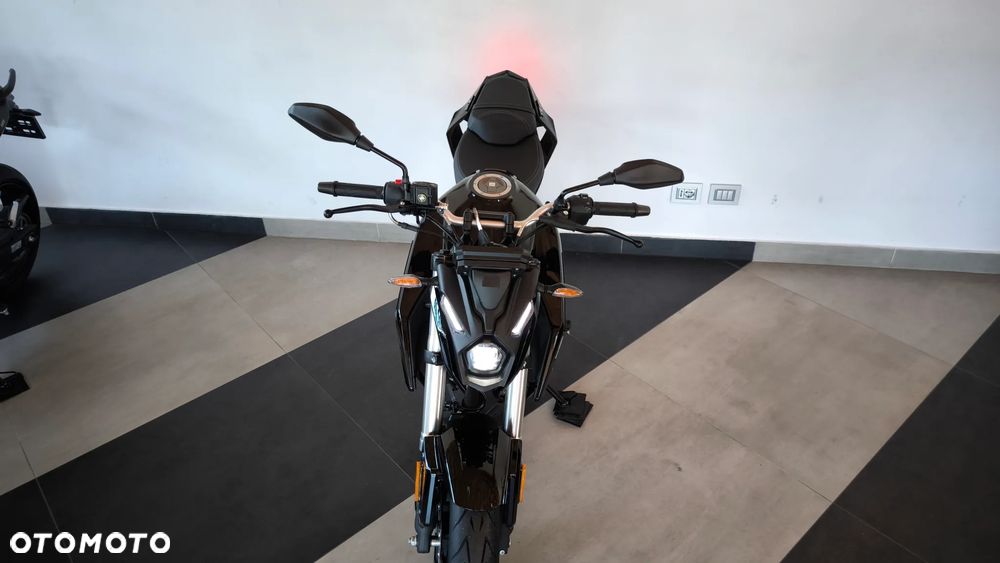 VOGE R125 - 34