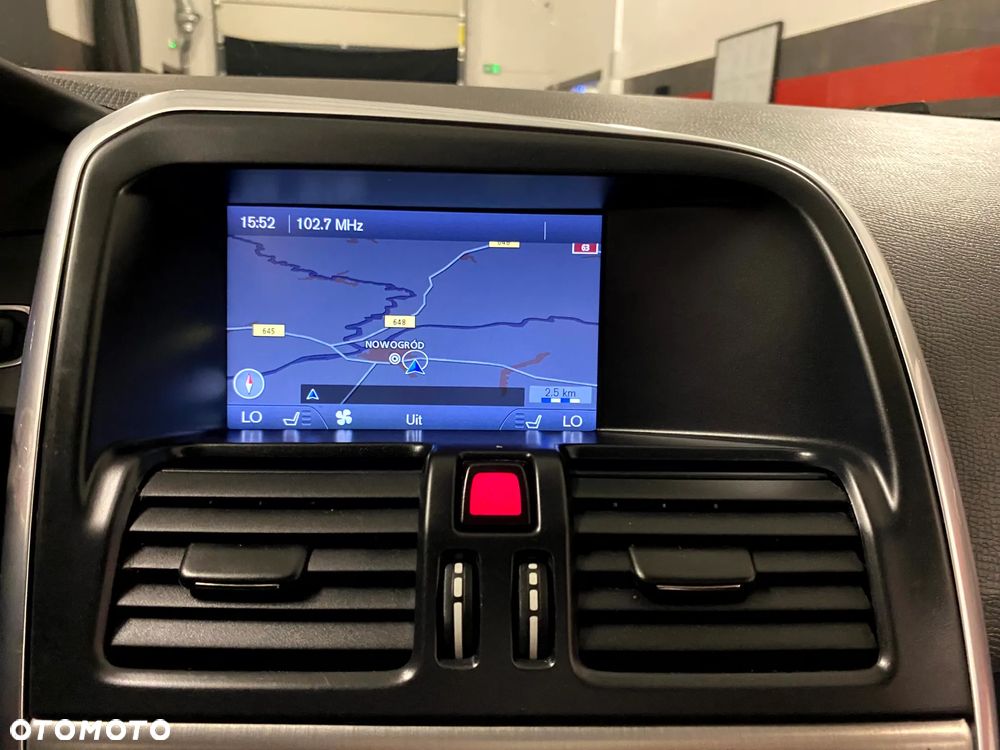 Volvo XC 60 D3 Summum - 16