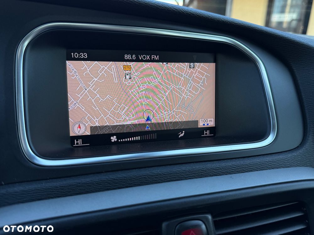Volvo V40 D2 Kinetic - 21