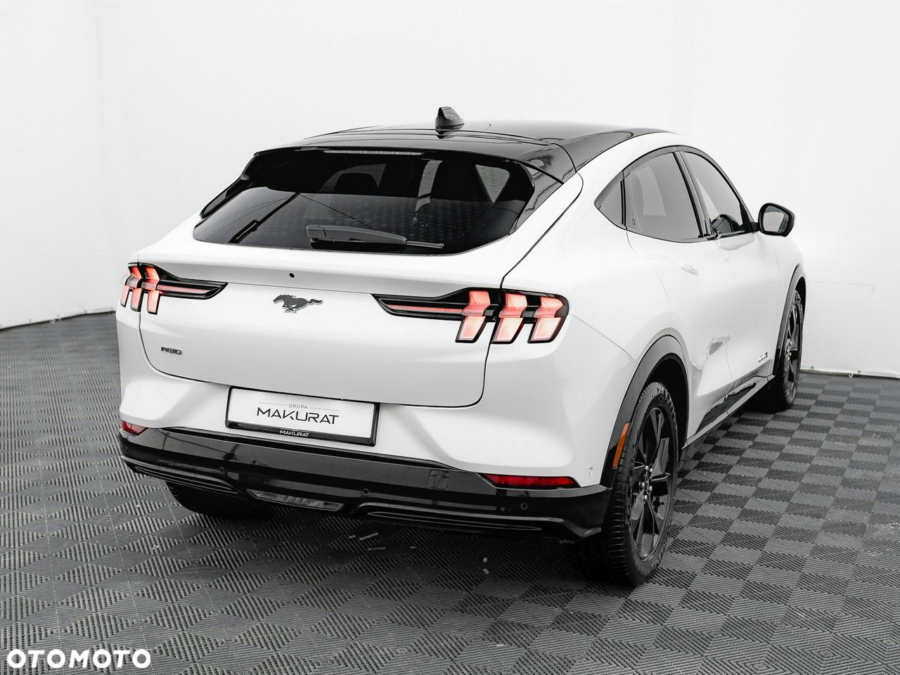 Ford Mustang Mach-E 98kWh AWD Premium - 6