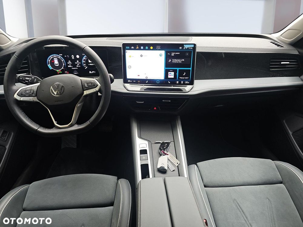 Volkswagen Passat - 8
