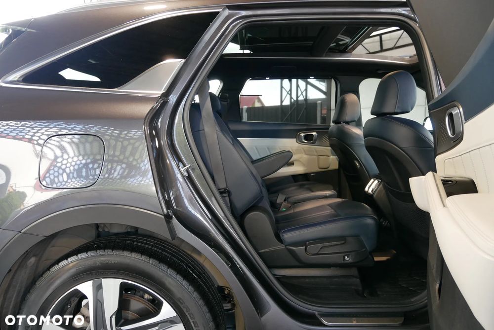 Kia Sorento 1.6T-GDI PHEV AWD OPF Platinum - 11