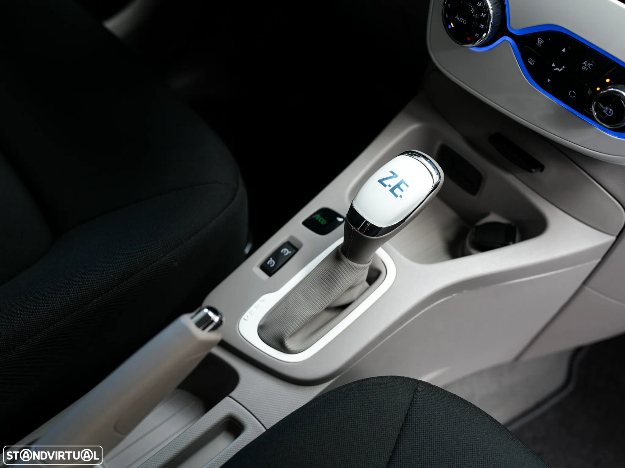 Renault Zoe (c/ Bateria) Life 40 Q90 - 17