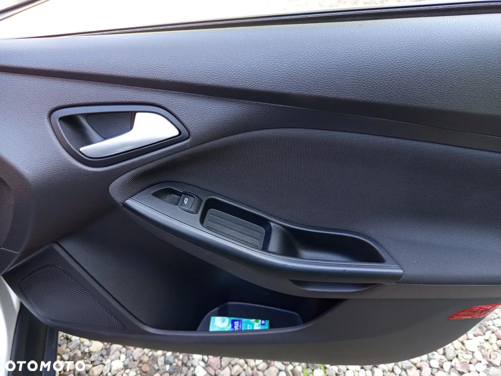 Ford Focus - 23