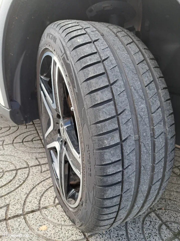 Mercedes-Benz GLA 180 d AMG Line - 28