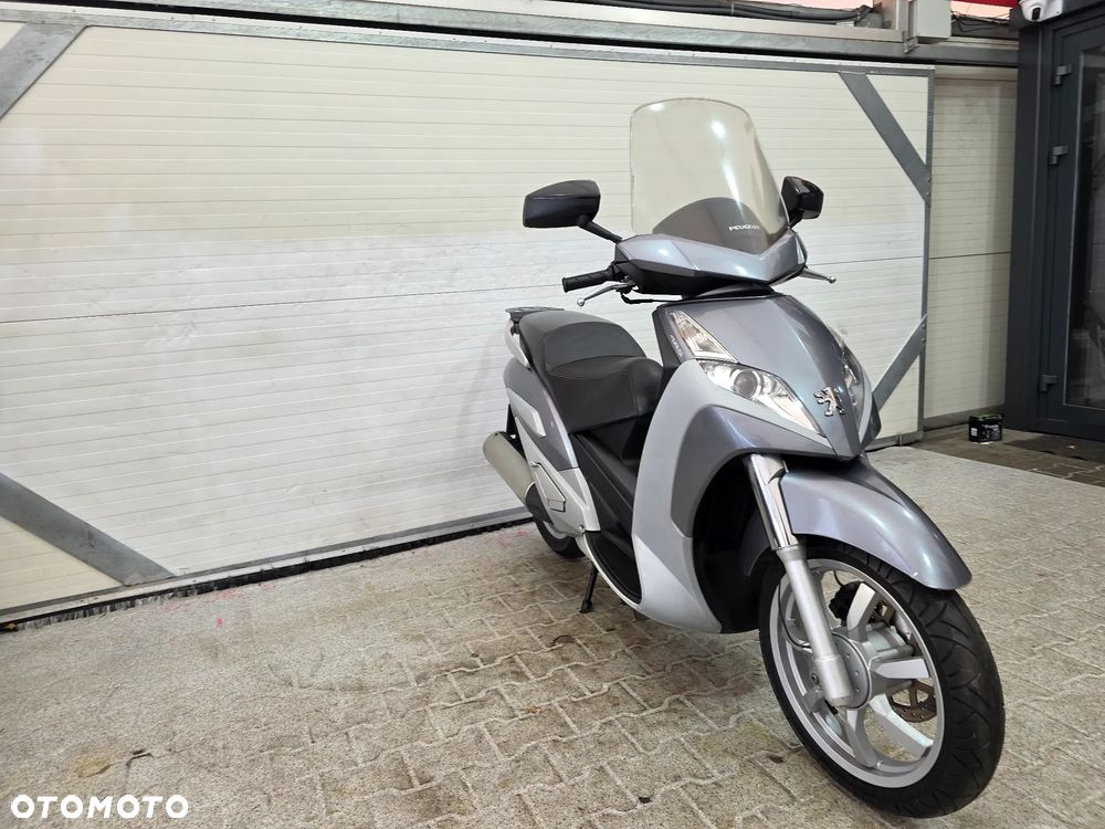 Peugeot Geopolis - 6