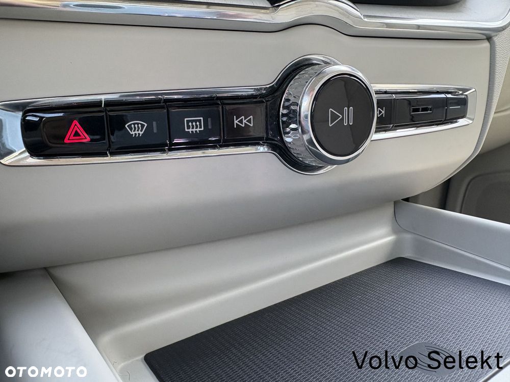 Volvo XC 60 - 18