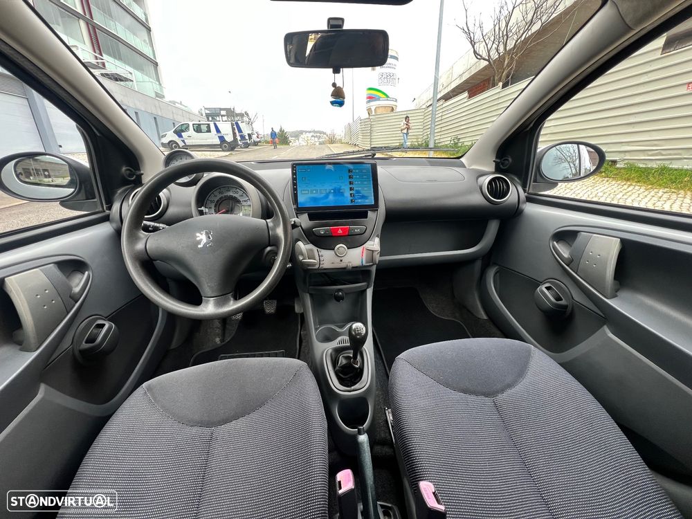 Peugeot 107 1.0 Trendy - 13