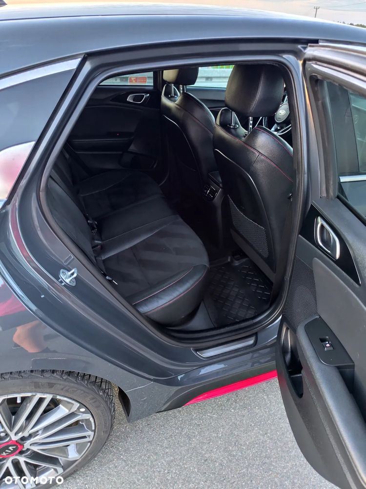Kia ProCeed 1.6 T-GDI GT DCT - 8