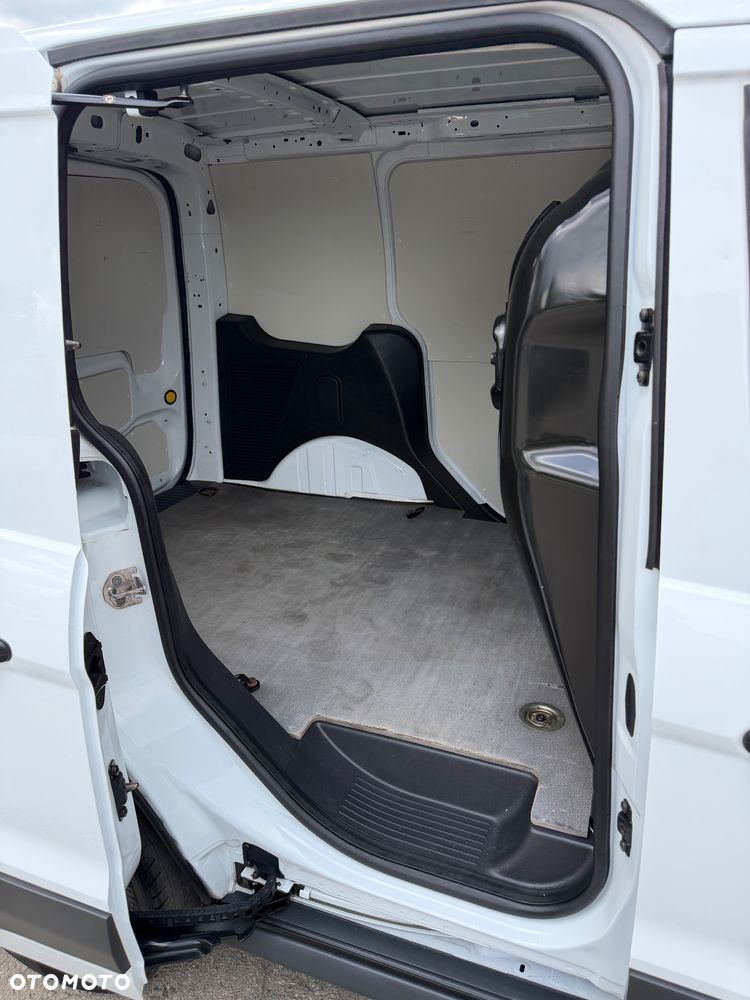 Ford Transit Connect - 23