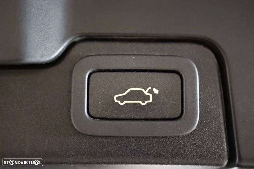 Land Rover Range Rover Evoque - 28