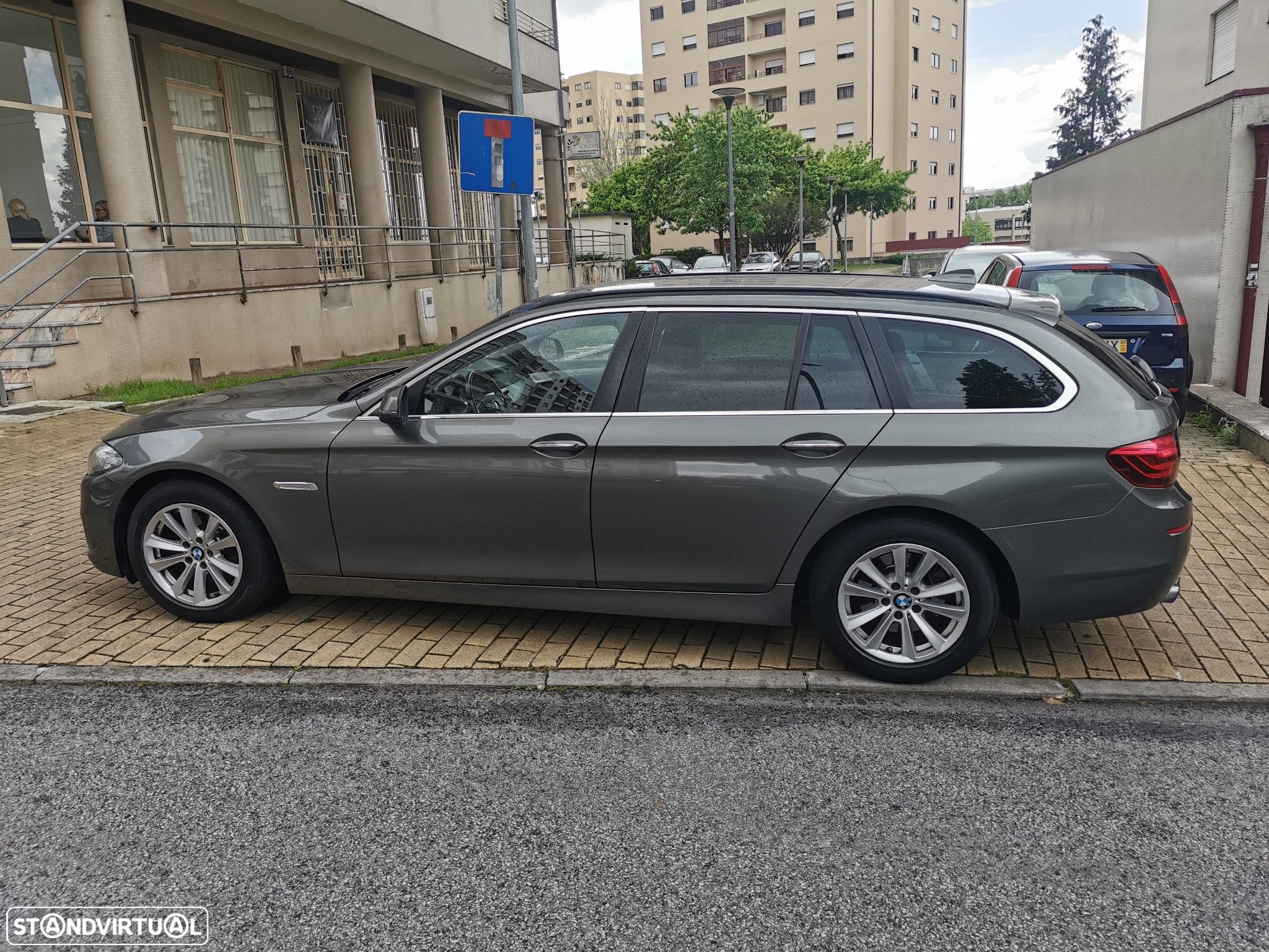 BMW 520 d Line Luxury Auto - 1