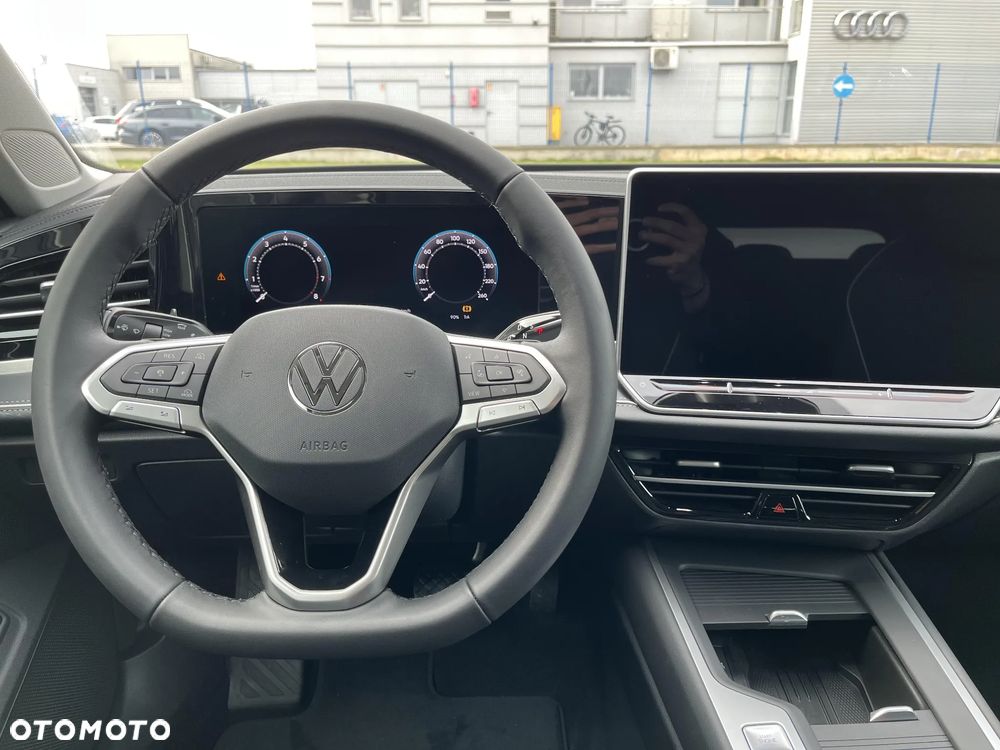 Volkswagen Passat - 18
