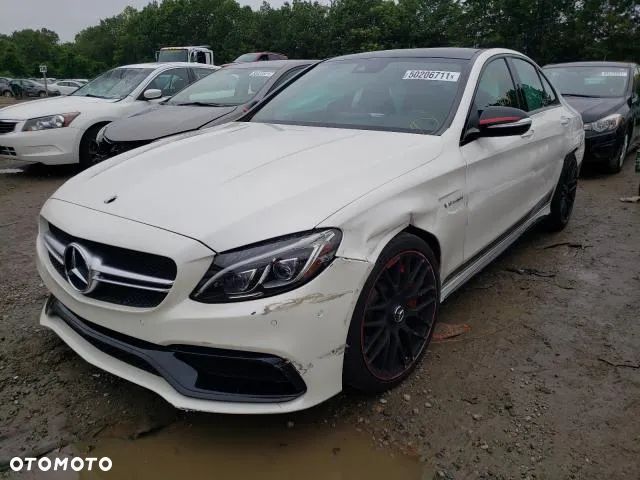 Mercedes-Benz Klasa C AMG 63 S AMG Speedshift 7G-MCT Edition 1 - 33